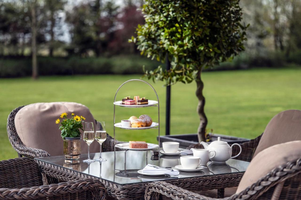Woodlands Park Hotel Собхэм Экстерьер фото