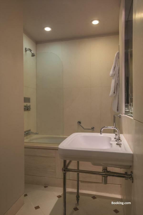 Woodlands Park Hotel Собхэм Экстерьер фото